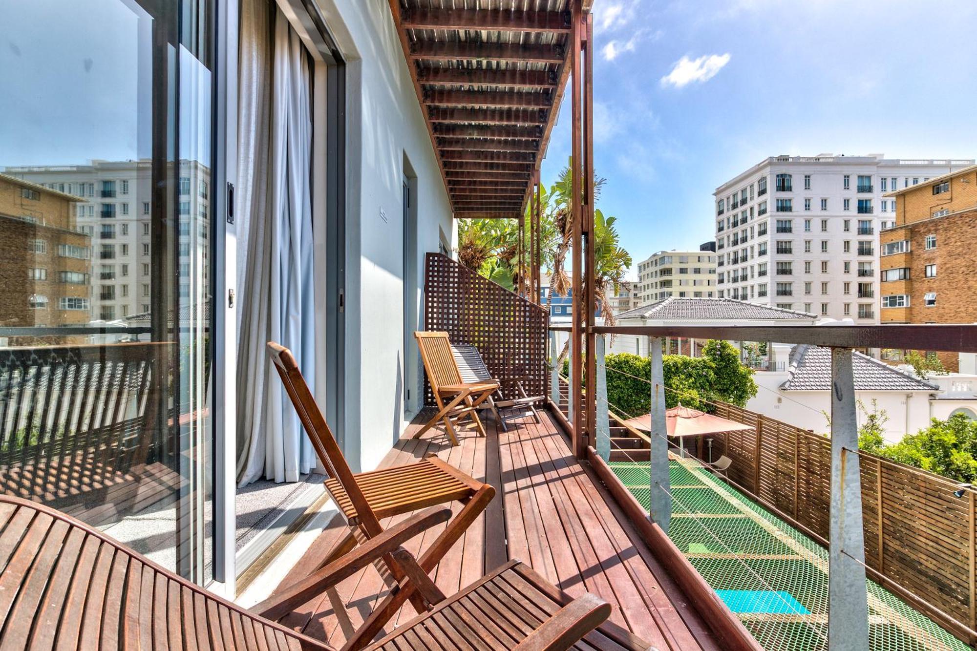 The One 8 Hotel In Green Point - Solar Power Cape Town Exterior photo